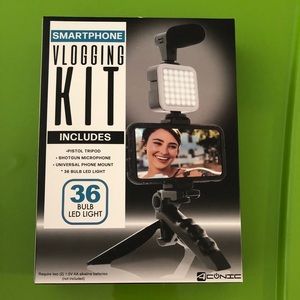 Brand New in the box! Vlogging Selfie kit! Never used